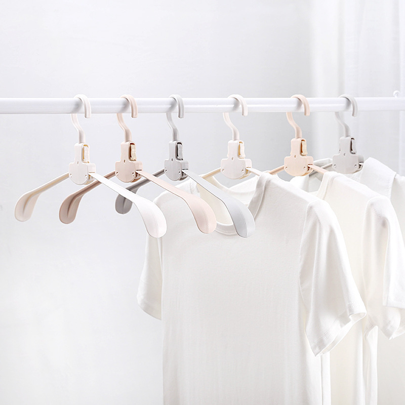 SmartFold Space-Saving Hangers